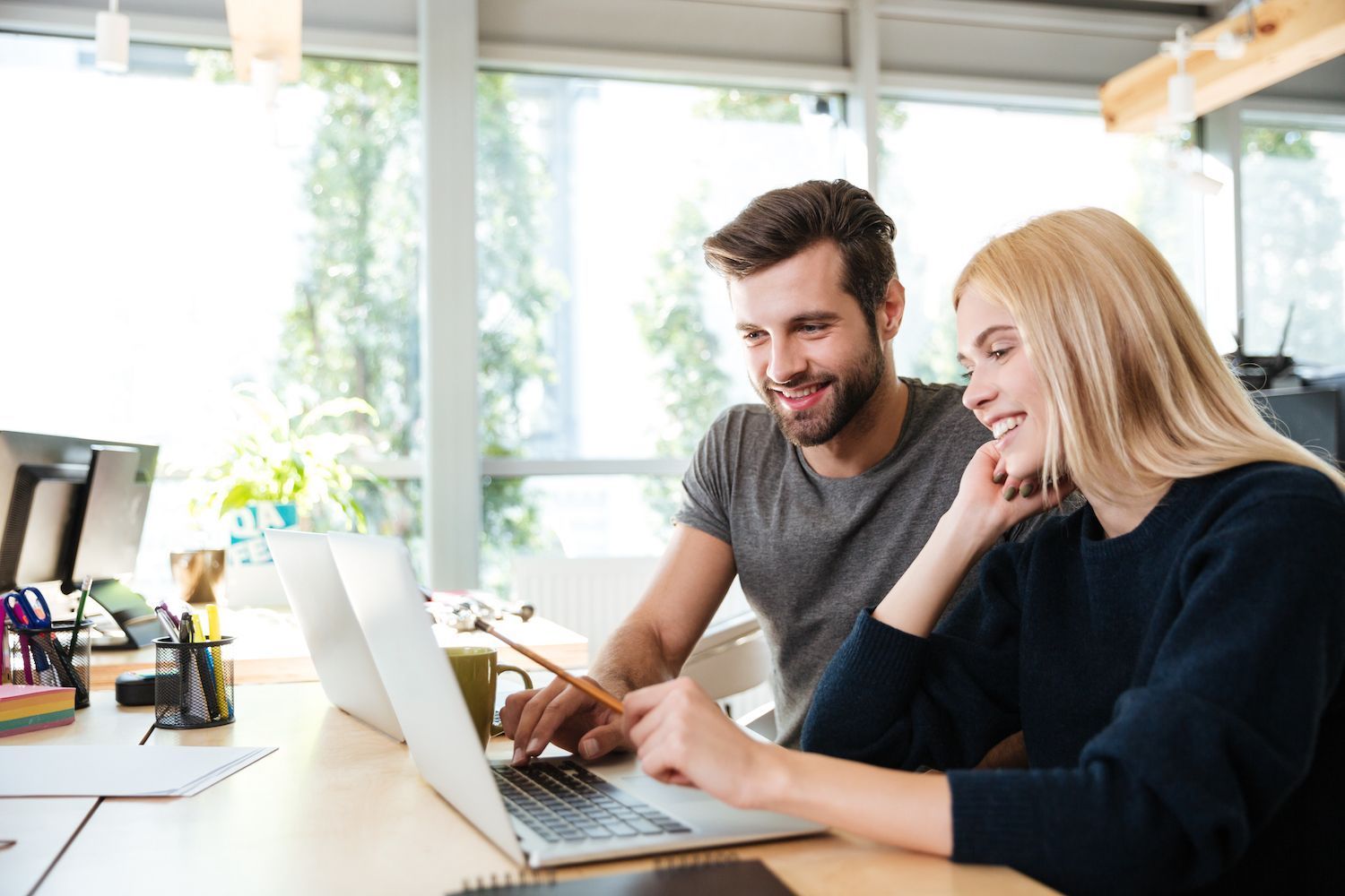 What's the best way for arranging your online class to ensure that it is recognized as a triumph by the students who are taking the course?